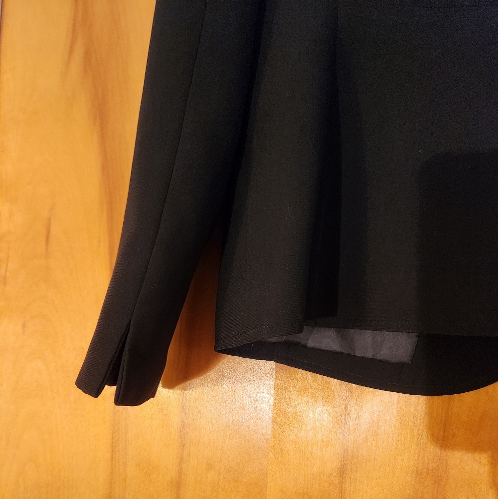 Tahari Arthur S. Levine Women's Blazer In Black Size 4 Petite - Picture 2 of 9